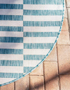 Unique Loom Outdoor Striped Collection Area Rug - Striped (4' 1" Round, Light Aqua/Ivory)