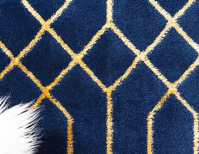 Unique Loom Marilyn Monroe Glam Collection Area Rug - Trellis (4' 1' x 6' 1' Rectangle, Navy Blue Gold/ Gold)
