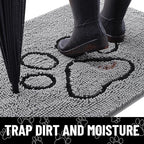 Smiry Dog Door Mat for Muddy Paws, Absorbent Dirt Trapper Non Slip Quick Dry Washable Chenille Mat for Mud Dogs, Entry Rug for Indoor and Outdoor (24x16 Inches, Grey and Black)