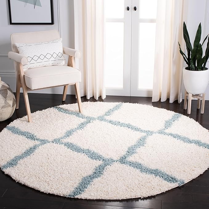 SAFAVIEH Dallas Shag Collection Area Rug - 6' Round, Ivory & Light Blue, Trellis Design, Non-Shedding & Easy Care, 1.5-inch Thick Ideal for High Traffic Areas in Living Room, Bedroom (SGD257J)