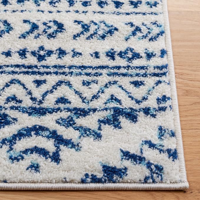 SAFAVIEH Area Rug 3x5 - Tulum Collection - Ivory & Navy, Moroccan Boho Tribal Design, Non-Shedding & Easy to Clean, Ideal for Entryway, Foyer, Accent Space, Bedroom (TUL272D)