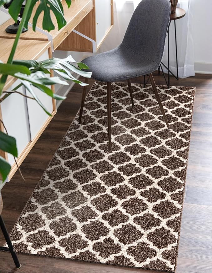 Rugs.com Lattice Collection Rug – 8 Ft Runner Brown Medium-Pile Rug Perfect for Hallways, Entryways