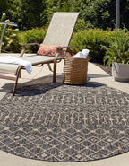 Unique Loom Outdoor Trellis Collection Area Rug - Tribal Trellis (5' 3" x 8' Oval, Charcoal Gray/ Natural)