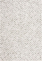 SAFAVIEH Adirondack Collection Area Rug - 4' x 6', Ivory & Dark Green, Chevron Design, Non-Shedding & Easy Care, Ideal for High Traffic Areas in Living Room, Bedroom, Dining (ADR104X-4)