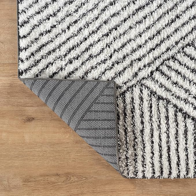 Rugshop Geometric Diamond Stripe Shag Area Rug White 4' x 6' Ideal for Small Living Rooms, Offices, or Beside The Bed