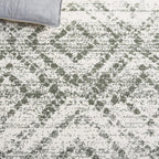 SAFAVIEH Adirondack Collection Area Rug - 4' x 6', Ivory & Dark Green, Geometric Design, Non-Shedding & Easy Care, Ideal for High Traffic Areas in Living Room, Bedroom, Dining (ADR131W-4)