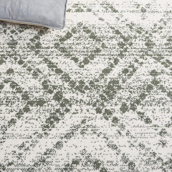 SAFAVIEH Adirondack Collection Area Rug - 5'1" x 7'6", Ivory & Dark Green, Geometric Design, Non-Shedding & Easy Care, Ideal for High Traffic Areas in Living Room, Bedroom, Dining (ADR131W-5)