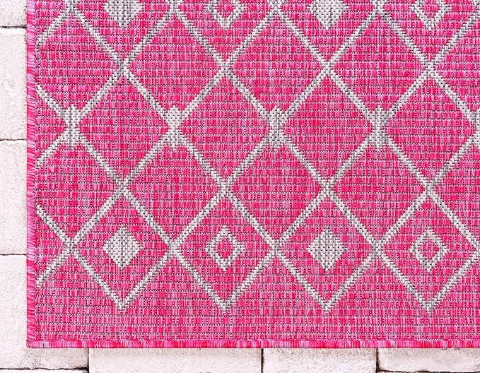 Unique Loom Outdoor Trellis Collection Area Rug - Tribal Trellis (5' 1" x 8' Rectangle, Fuschia/ Gray)
