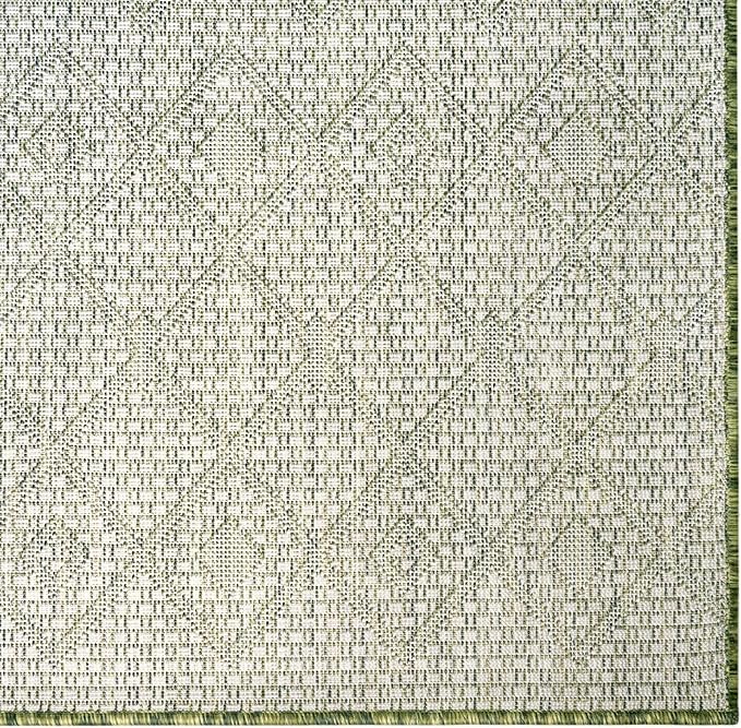 Unique Loom Outdoor Trellis Collection Area Rug - Tribal Trellis (10' x 13' Rectangle, Green/ Natural)
