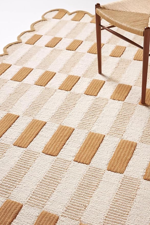 Hand-Tufted Wool Area Rug with Scalloped Edges, Neutral Beige Plaid Pattern, Cozy Soft Accent Rug for Living Room, Bedroom, and Nursery, Handmade Decorative Carpet, 7x10 Ft