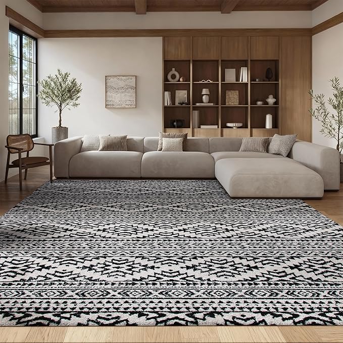 SAFAVIEH Tulum Collection Area Rug - 8' Square, Ivory & Black, Moroccan Boho Tribal Design, Non-Shedding & Easy to Clean, Ideal for Living Room, Bedroom, Dining Space (TUL272B)