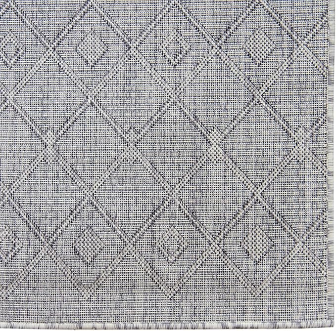 Unique Loom Outdoor Trellis Collection Area Rug - Tribal Trellis (7' 10" Square, Gray/ Black)