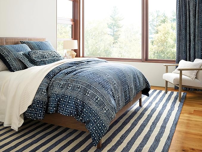 Dash & Albert Silas Stripe Navy Hand Micro Hooked Wool Rug, 5 X 8 Feet, Blue Stripe Pattern - Premium Luxury Hotel Quality Soft Breathable Hypoallergenic Machine Washable Easy Care All Season
