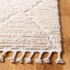 SAFAVIEH Marrakech Collection Accent Rug - 4' x 6', Beige, Moroccan Boho Tribal Tassel Design, Non-Shedding & Easy Care, Ideal for High Traffic Areas in Entryway, Living Room, Bedroom (MRK517C)