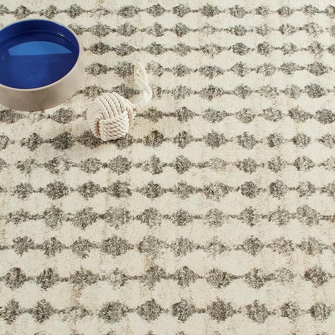 Dash & Albert Izzy Grey Machine Washable Rug, 5 X 8 Feet, Grey Graphic Pattern