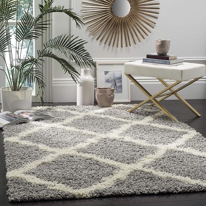 SAFAVIEH Dallas Shag Collection Area Rug - 4' Square, Grey & Ivory, Trellis Design, Non-Shedding & Easy Care, 1.5-inch Thick Ideal for High Traffic Areas in Living Room, Bedroom (SGD257G)
