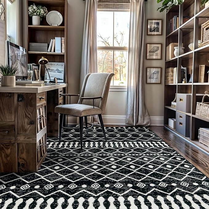 Rugshop Boho Black and White Tribal Area Rug – Geometric Diamond and Stripe Pattern Carpet for Living Room, Bedroom, or Entryway – Soft Modern Bohemian Floor Décor 5' x 7' Black