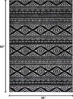 SAFAVIEH Area Rug 3x5 - Tulum Collection - Black & Ivory, Moroccan Boho Tribal Design, Non-Shedding & Easy to Clean, Ideal for Entryway, Foyer, Accent Space, Bedroom (TUL272Z)