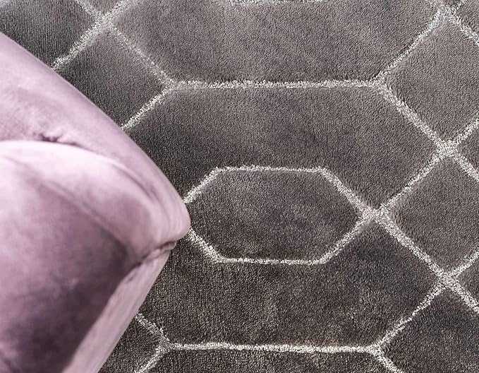 Marilyn Monroe Glam Collection Area Rug - Trellis (2' x 6' 1" Runner, Gray Silver/ Silver)