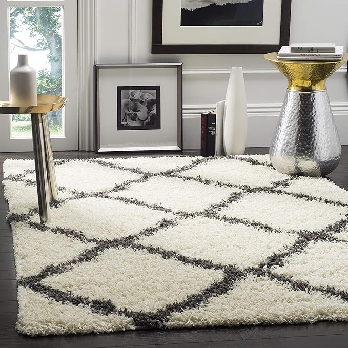 SAFAVIEH Dallas Shag Collection Accent Rug - 3' x 5', Ivory & Dark Grey, Trellis Design, Non-Shedding & Easy Care, 1.5-inch Thick Ideal for High Traffic Areas in Foyer, Living Room, Bedroom (SGD257H)