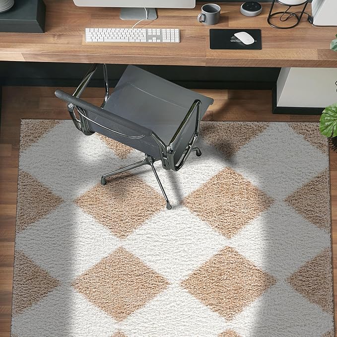 Rugshop Diamond Wave Shag Area Rug Beige 4' x 6' Ideal for Small Living Rooms, Offices, or Beside The Bed