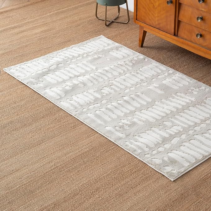 Revival Rugs Shell 2'7"x4'11" Machine Washable Area Rug for Kitchen Bedroom - 100% Recycled Oeko-TEX Certified, Medium Pile, Beige, Cream