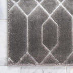 Unique Loom Marilyn Monroe Glam Collection Area Rug - Trellis (7' 10' Square, Gray Silver/ Silver)