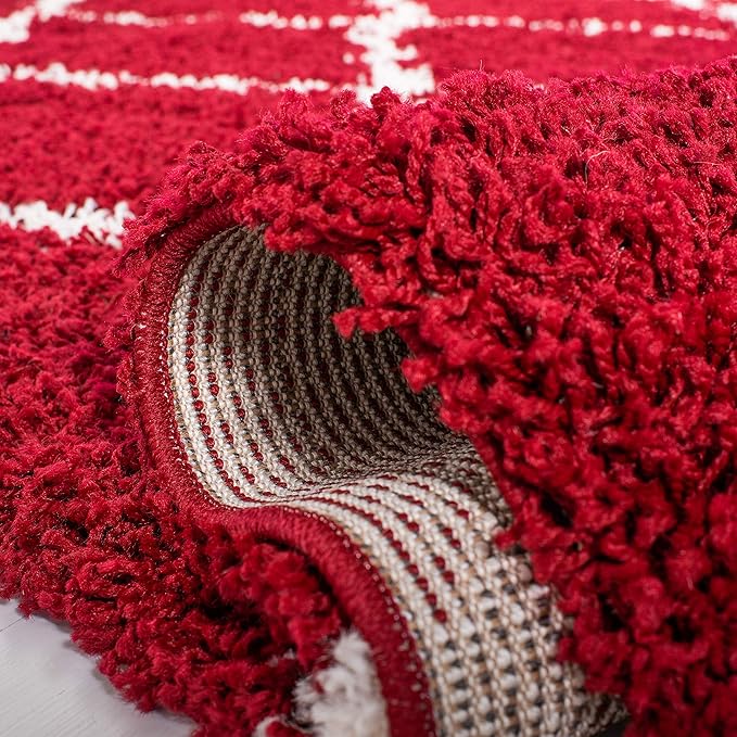 SAFAVIEH Dallas Shag Collection Accent Rug - 3' x 5', Red & Ivory, Trellis Design, Non-Shedding & Easy Care, 1.5-inch Thick Ideal for High Traffic Areas in Entryway, Living Room, Bedroom (SGD257Q)