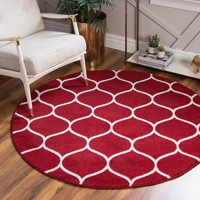Rugs.com Lattice Frieze Collection Rug – 4' Round Red Medium Rug Perfect for Kitchens, Dining Rooms