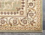 Unique Loom Versailles Collection Traditional Classic Medallion Floral Motif Area Rug (7' 0 x 10' 0 Rectangular, Green/ Ivory)