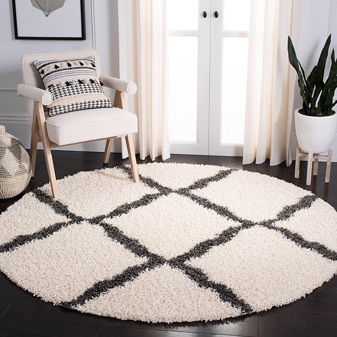 SAFAVIEH Dallas Shag Collection Area Rug - 8' Round, Ivory & Dark Grey, Trellis Design, Non-Shedding & Easy Care, 1.5-inch Thick Ideal for High Traffic Areas in Living Room, Bedroom (SGD257H)