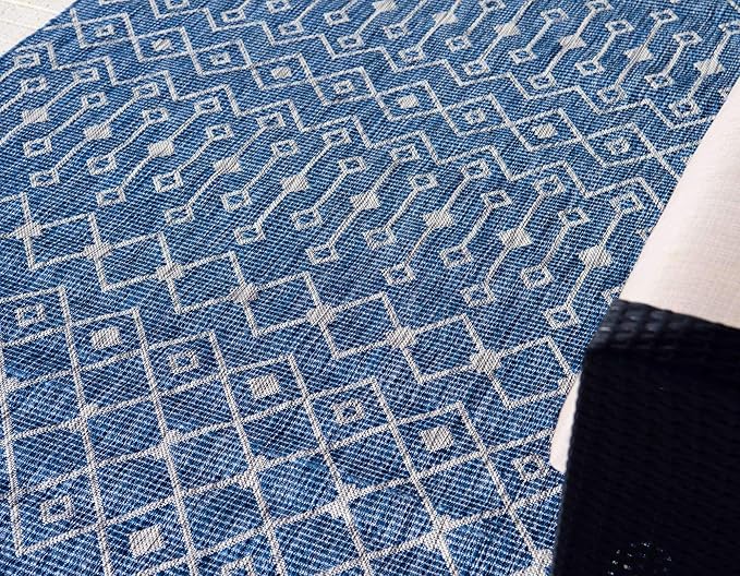 Unique Loom Outdoor Trellis Collection Area Rug - Tribal Trellis (6' 1" Round, Blue/ Ivory)