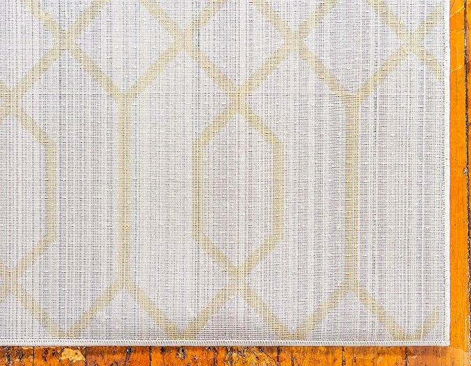 Unique Loom Marilyn Monroe Glam Collection Area Rug - Trellis (5' 3' x 8' Rectangle, White Gold/ Gold)