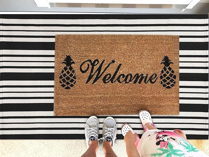 KOZYFLY Black and White Striped Outdoor Rug 3x5 Ft Area Rug Washable Front Porch Rug Front Door Mat Cotton Outdoor Doormats Carpet for Front Door Kitchen Entryway Patio Living Room