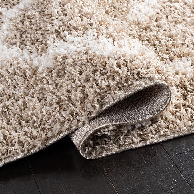 SAFAVIEH Dallas Shag Collection Area Rug - 8' Round, Beige & Ivory, Trellis Design, Non-Shedding & Easy Care, 1.5-inch Thick Ideal for High Traffic Areas in Living Room, Bedroom (SGD257D)