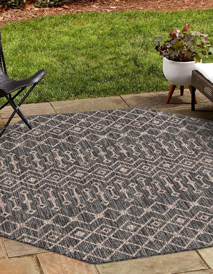 Unique Loom Outdoor Trellis Collection Area Rug - Tribal Trellis (5' 3" Octagon, Charcoal Gray/ Natural)