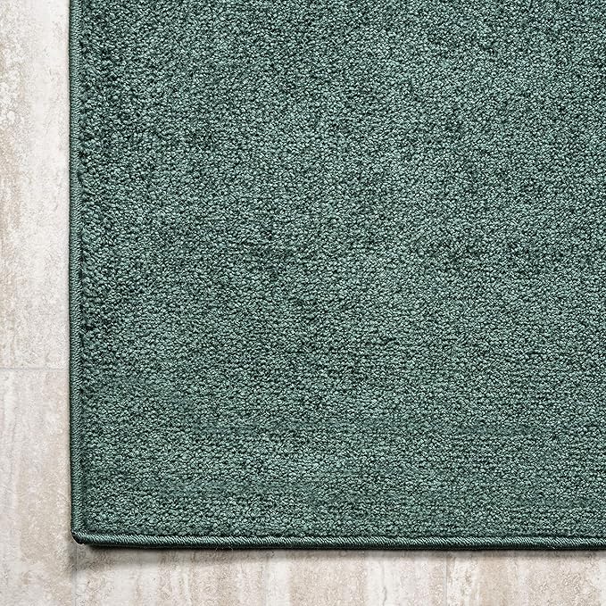 JONATHAN Y Haze Solid Low-Pile Emerald Indoor Area Rug 9x12, Coastal,Bohemian,Minimalist,Classic, Easy-Cleaning for Living Room,Bedroom,Kitchen,Pet Friendly,Non-Shedding (SEU100L-9)