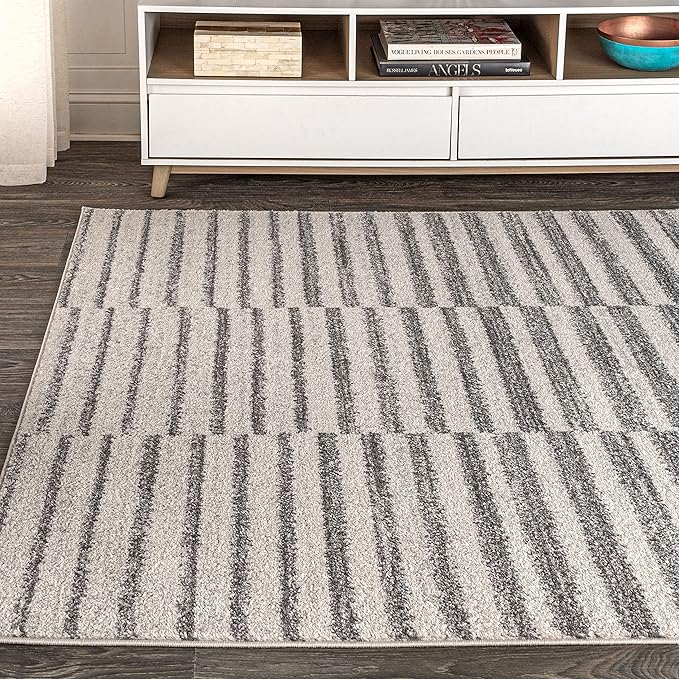 JONATHAN Y Lyla Offset Stripe Gray/Cream Indoor Area Rug, 4x6, Contemporary, Modern, Easy-Cleaning for Living Room, Bedroom, Kitchen, Pet Friendly, Non-Shedding (MOH204A-4)