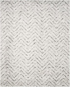 SAFAVIEH Area Rug 8x10 - Adirondack Collection - Large - Ivory & Charcoal, Chevron Pattern, Non-Shedding & Easy Cleaning, Ideal for Living Room, Bedroom, Office, Dining Space (ADR104N)