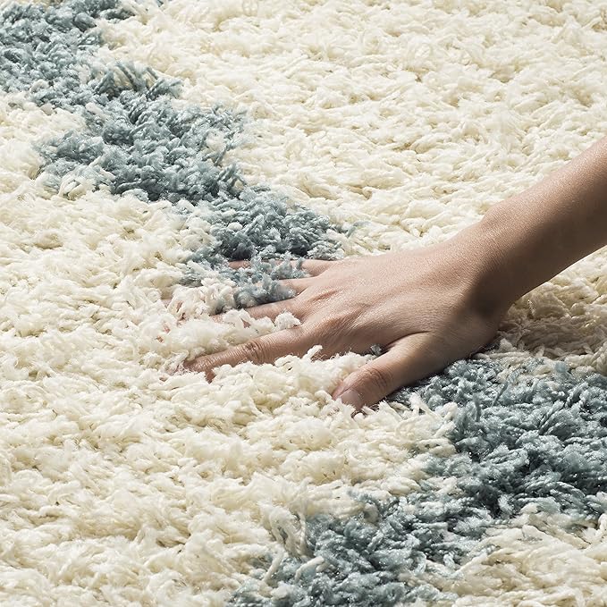 SAFAVIEH Area Rug 8x10 - Dallas Shag Collection - Large - Ivory & Light Blue, Trellis Pattern, Non-Shedding & Easy Cleaning, Plush Thick Pile, Ideal for Living Room, Bedroom, Dining Space (SGD257J)