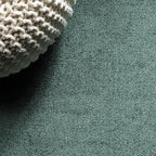 JONATHAN Y Haze Solid Low-Pile Emerald Indoor Area Rug 4x6, Coastal,Bohemian,Minimalist,Classic, Easy-Cleaning for Living Room,Bedroom,Kitchen,Pet Friendly,Non-Shedding (SEU100L-4)