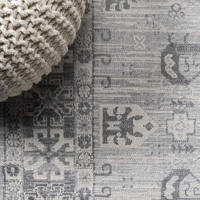 JONATHAN Y Modern Vintage Medallion Light Grey Indoor Area Rug, 5x8, Country, Floral, Easy-Cleaning for Living Room, Bedroom, Kitchen, Pet Friendly, Non-Shedding (MDP108B-5)