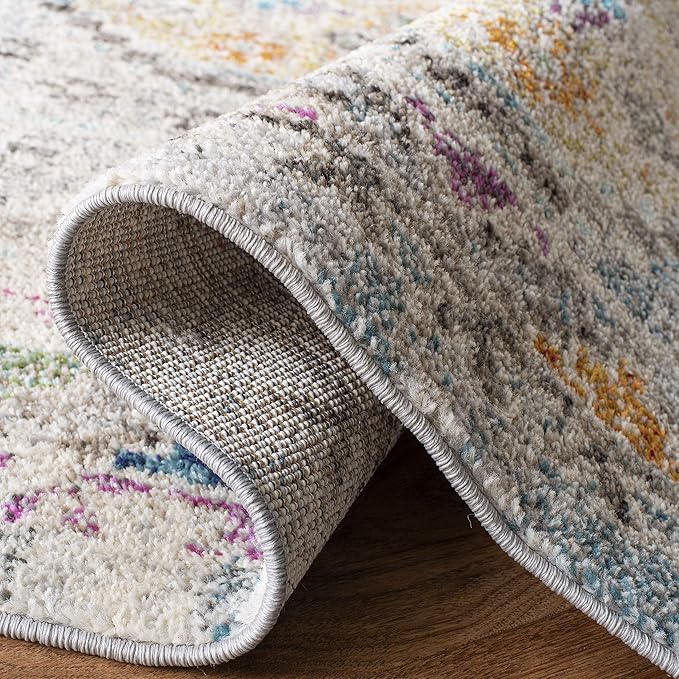 SAFAVIEH Madison Collection Area Rug - 3' Square, Grey & Yellow, Boho Diamond Distressed Design, Non-Shedding & Easy Care, Ideal for High Traffic Areas in Living Room, Bedroom (MAD418F)