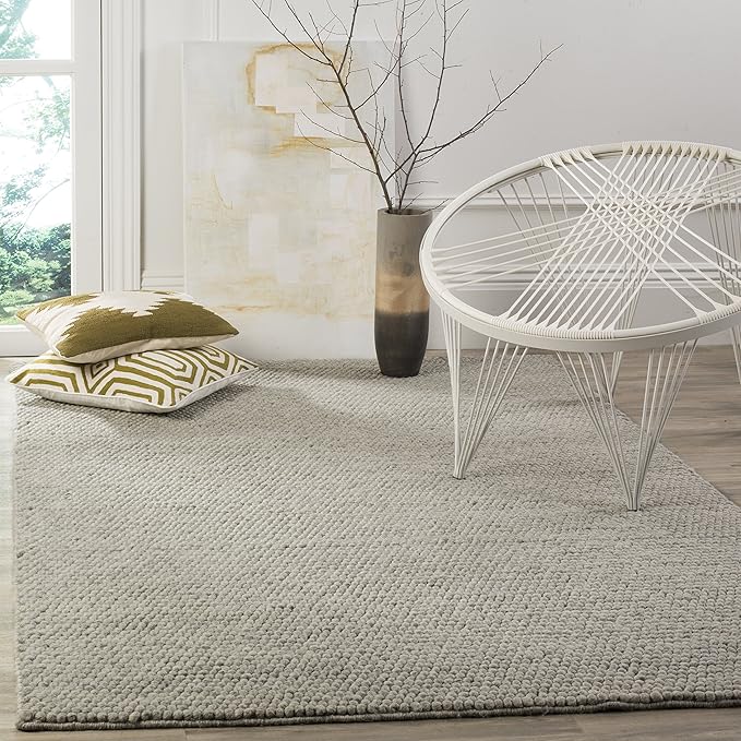 SAFAVIEH Area Rug 5x8 - Natura Collection - Silver, Handmade Wool Blend, Textured Design, Ideal for Living Room, Bedroom, Dining Space (NAT620C)