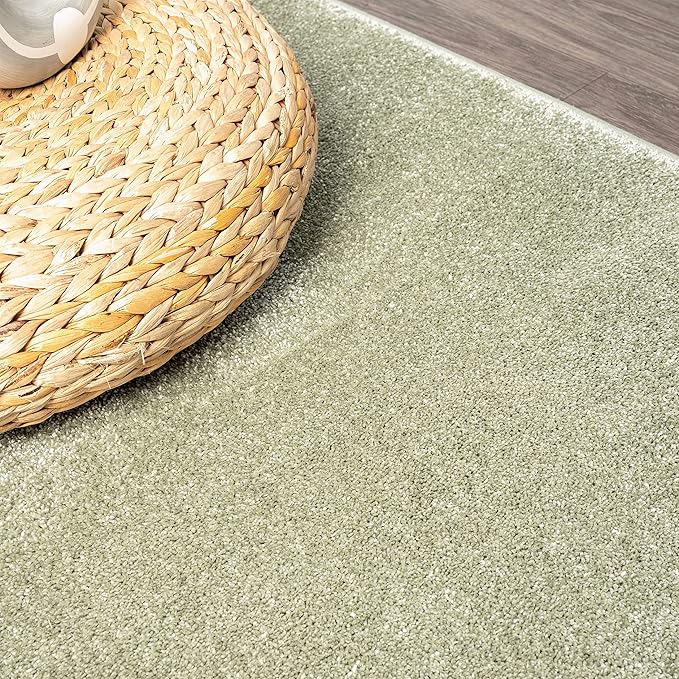 JONATHAN Y Haze Solid Low-Pile Green Runner Rug 2x16, Coastal,Bohemian,Minimalist,Classic, Easy-Cleaning for Living Room,Bedroom,Kitchen,Pet Friendly,Non-Shedding (SEU100O-216)