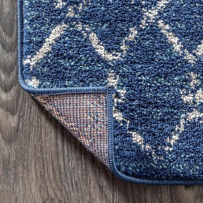 JONATHAN Y Boho Vintage Diamond Blue/White Indoor Area Rug 4X6 ft, Moroccan Hype for Living Room, Bedroom, Kitchen, Office, Easy-Cleaning, High Traffic, Pet-Friendly, Non-Shedding (MOH101A-4)