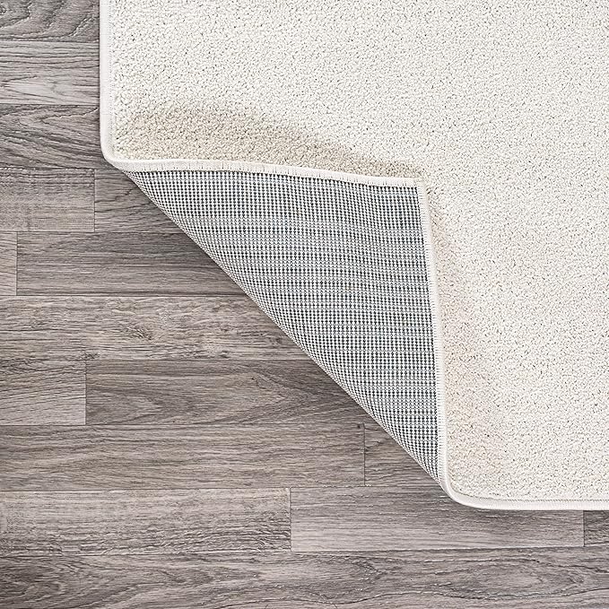 JONATHAN Y Haze Solid Low-Pile Cream Indoor Area Rug 4x6, Coastal,Bohemian,Minimalist,Classic, Easy-Cleaning for Living Room,Bedroom,Kitchen,Pet Friendly,Non-Shedding (SEU100T-4)