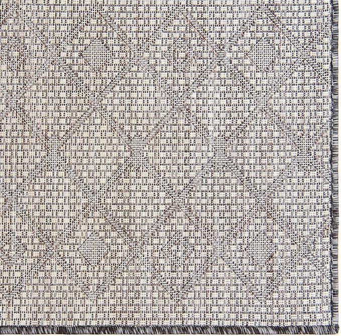 Unique Loom Outdoor Trellis Collection Area Rug - Tribal Trellis (7' 10" Square, Charcoal Gray/ Natural)