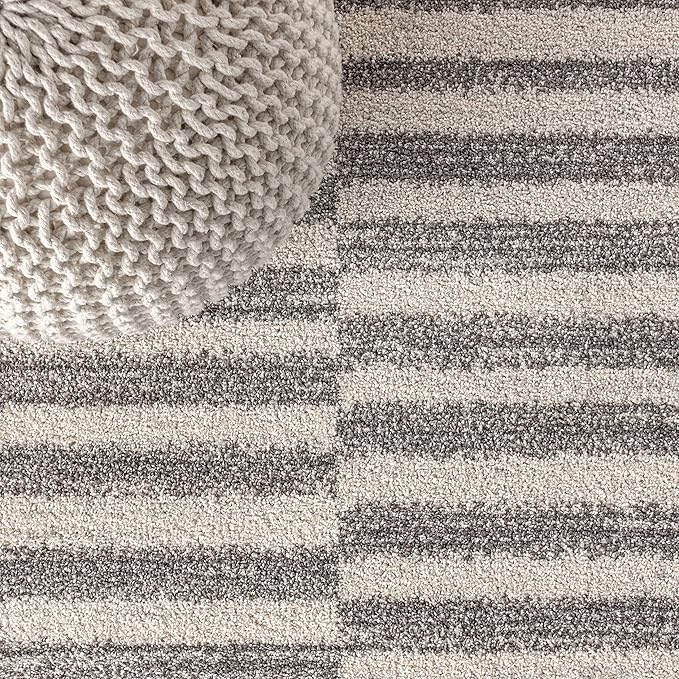 JONATHAN Y Lyla Offset Stripe Gray/Cream Indoor Area Rug, 5x8, Contemporary, Modern, Easy-Cleaning for Living Room, Bedroom, Kitchen, Pet Friendly, Non-Shedding (MOH204A-5)