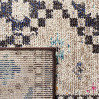 SAFAVIEH Madison Collection Accent Rug - 4' x 6', Black & Yellow, Boho Diamond Distressed Design, Non-Shedding & Easy Care, Ideal for High Traffic Areas in Entryway, Living Room, Bedroom (MAD418Z)